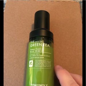 The Chok Chok Green Tea Watery Essence